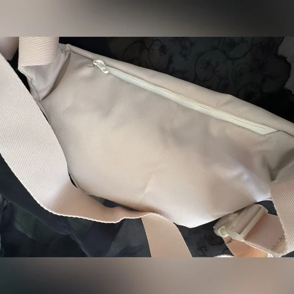 Adidas Wait Pack - Picture 7 of 7